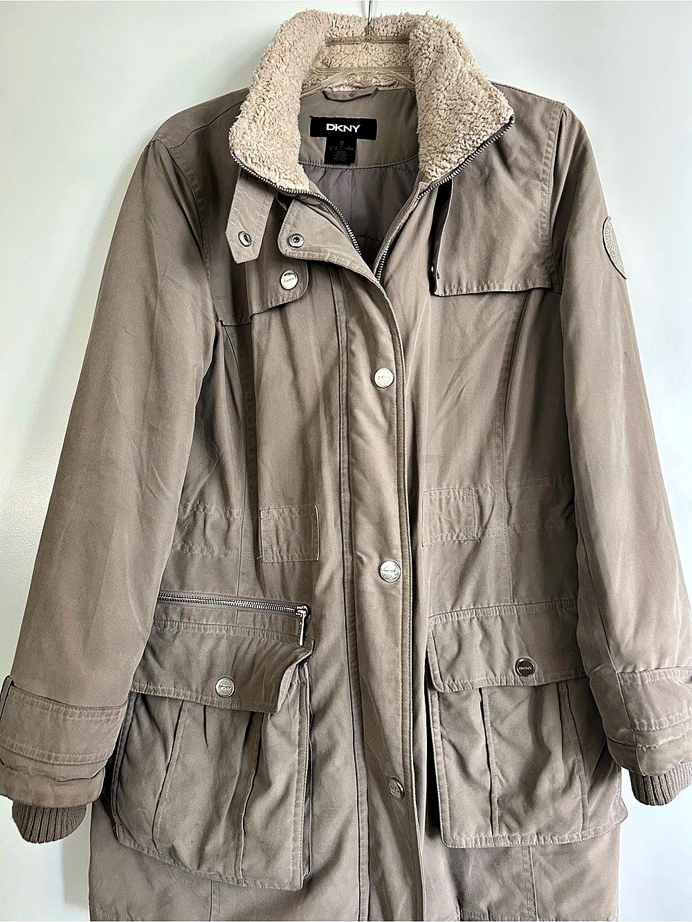 DKNY Utility Jacket in Gray Size Large Like New